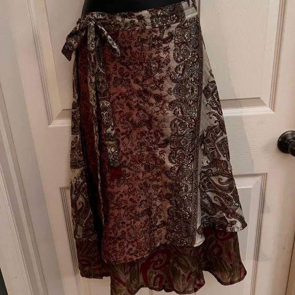 Silk one size wrap around skirt-Kaniza- Imported- 36” Length- NEW - Picture 10 of 14